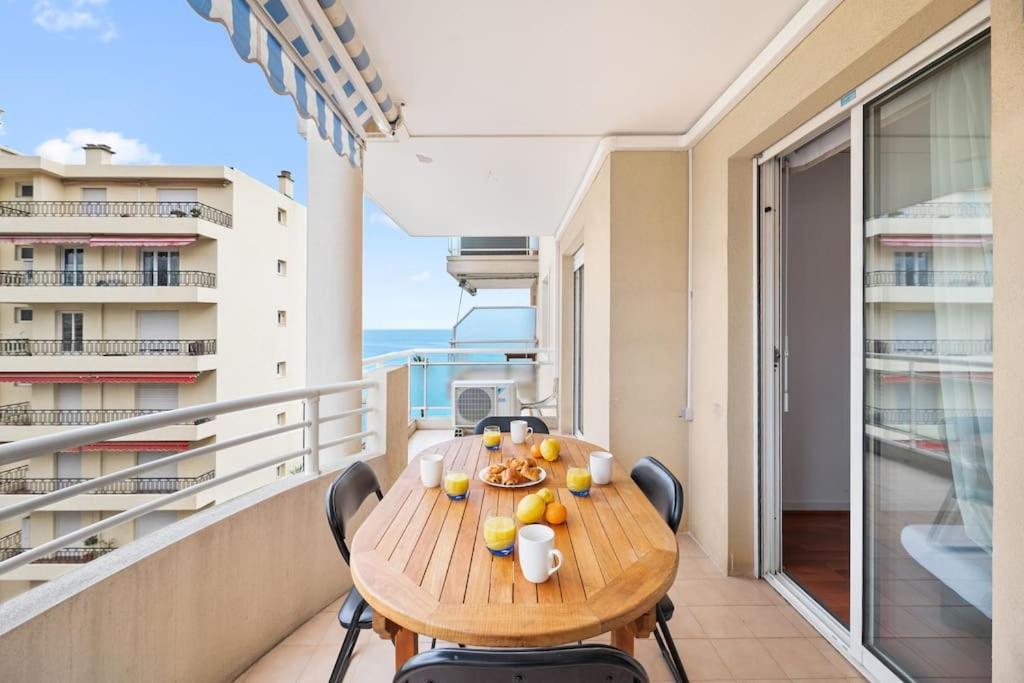 Riviera Prestige - Front De Mer - Terrasse - Parking โรกบรูน-กัป-มาร์แต็ง ภายนอก รูปภาพ